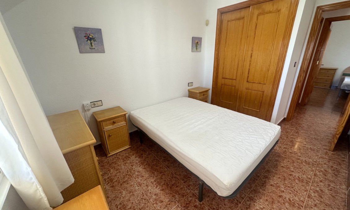 Revânzare - Apartament -
Orihuela - Inland