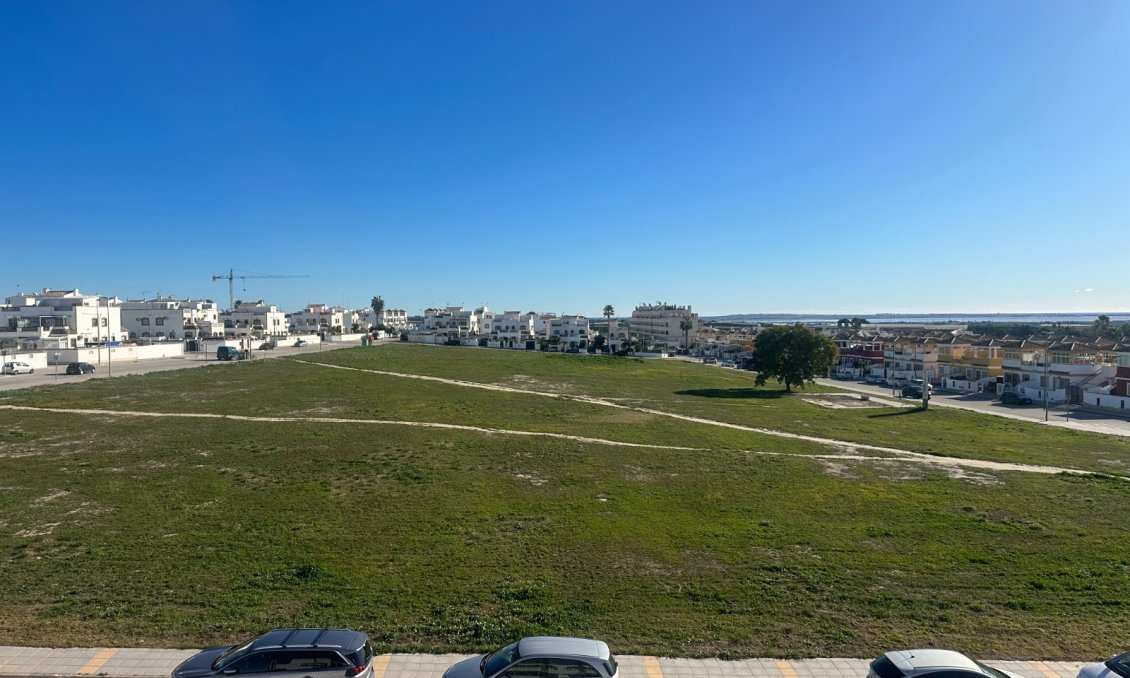 Revânzare - Apartament -
Orihuela - Inland
