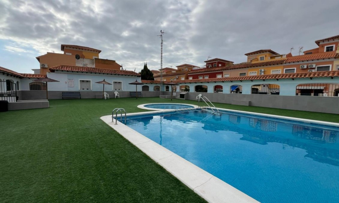 Revente - Bungalow -
Torrevieja - Costa Blanca