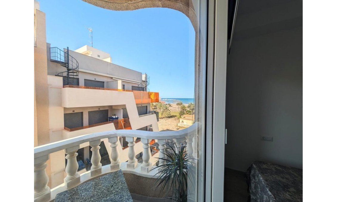 Revânzare - Apartament -
Torrevieja - Playa del Cura