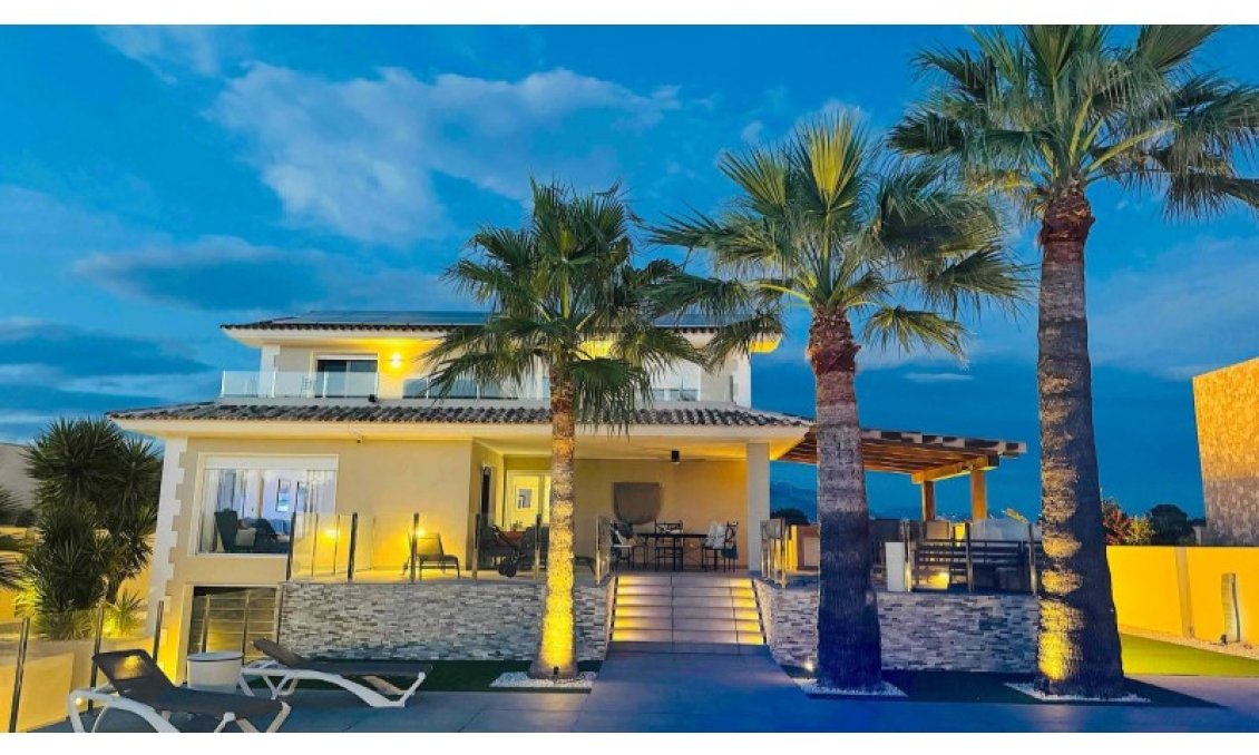 Revente - Villa -
Alfas del Pí - Costa Blanca