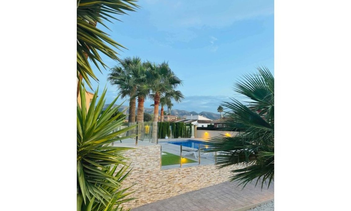 Revente - Villa -
Alfas del Pí - Costa Blanca