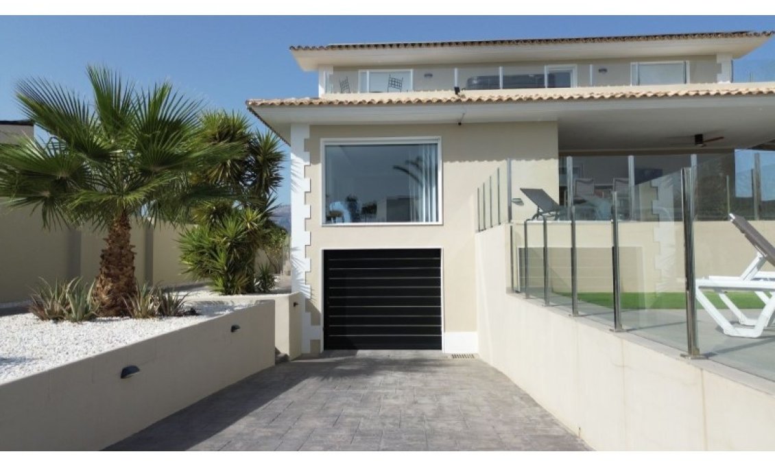 Revente - Villa -
Alfas del Pí - Costa Blanca