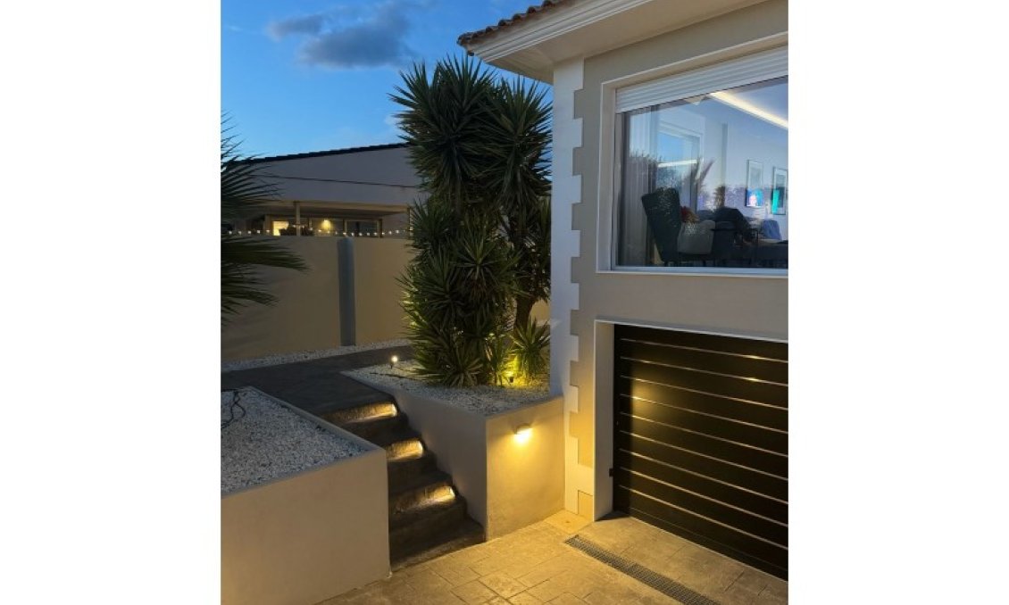 Revente - Villa -
Alfas del Pí - Costa Blanca