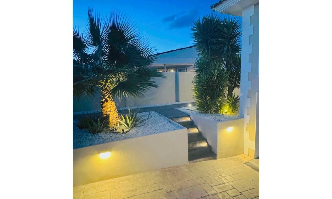 Revente - Villa -
Alfas del Pí - Costa Blanca