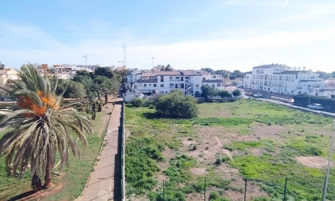 Resale - Apartment -
Torrevieja - Punta Prima