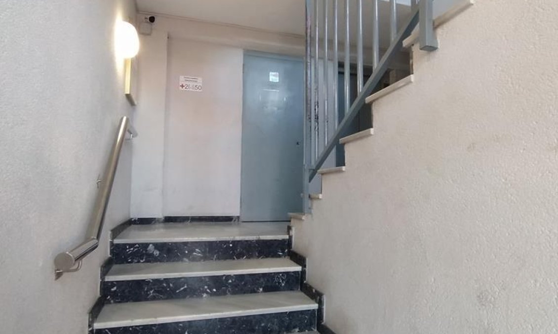 Resale - Apartment -
Torrevieja - Punta Prima