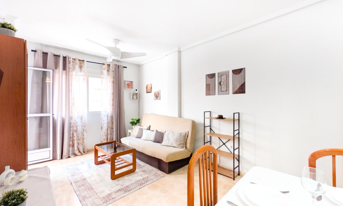 Resale - Apartment -
Torrevieja - Costa Blanca