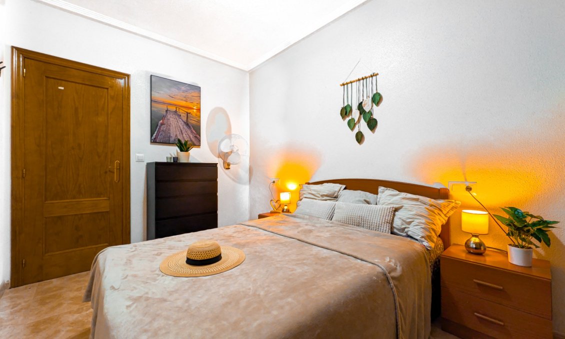 Resale - Apartment -
Torrevieja - Costa Blanca