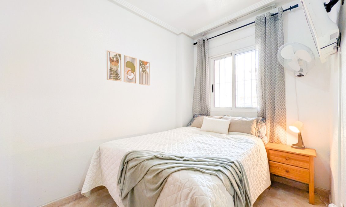 Resale - Apartment -
Torrevieja - Costa Blanca