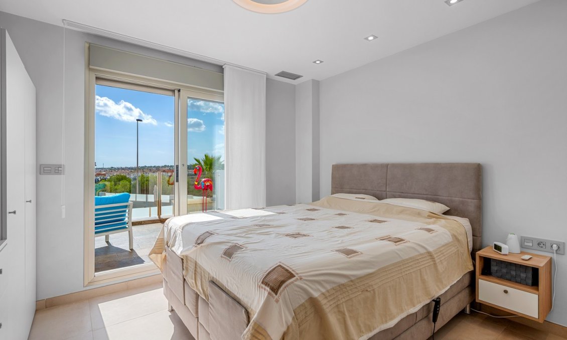 Resale - Villa -
Orihuela - Inland