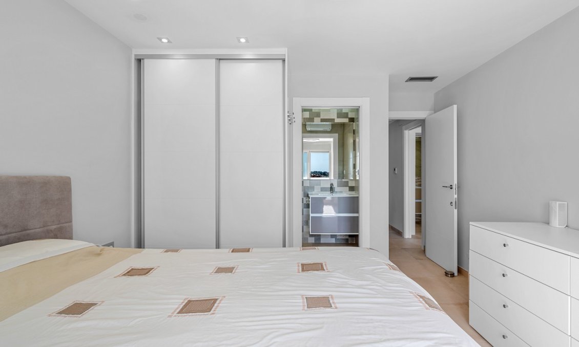 Resale - Villa -
Orihuela - Inland