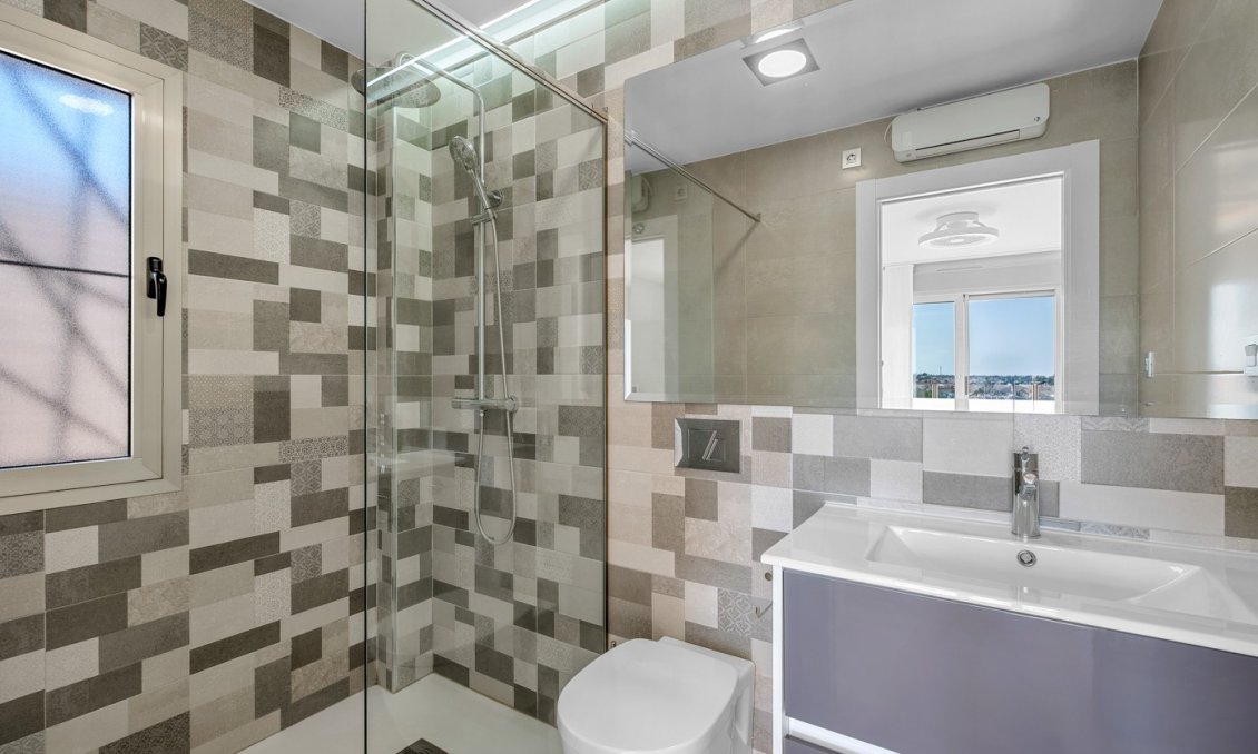 Resale - Villa -
Orihuela - Inland