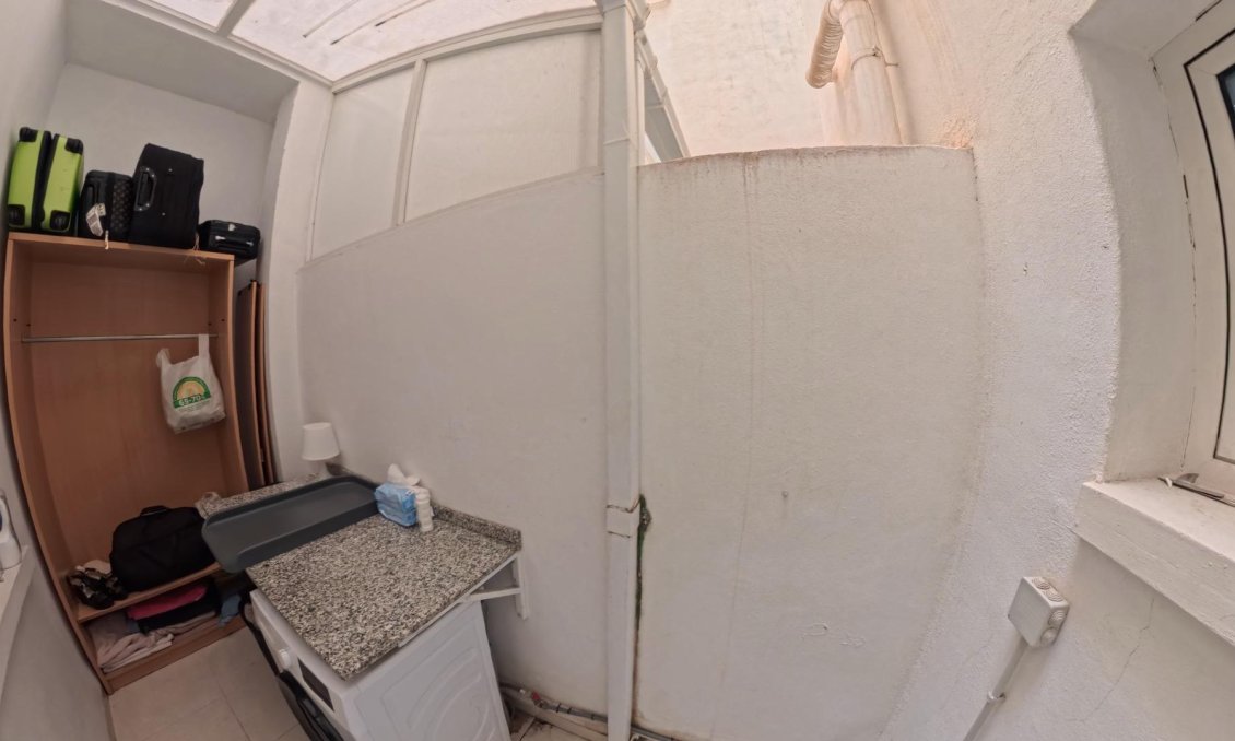 Segunda mano - Apartamento -
Torrevieja - Centro