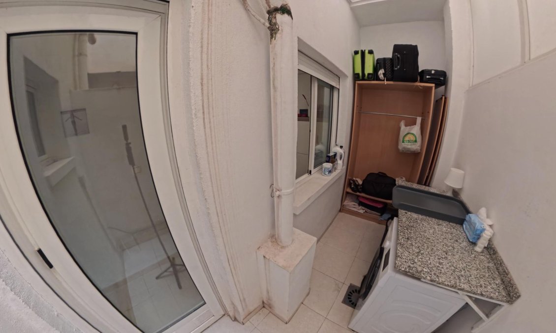 Segunda mano - Apartamento -
Torrevieja - Centro