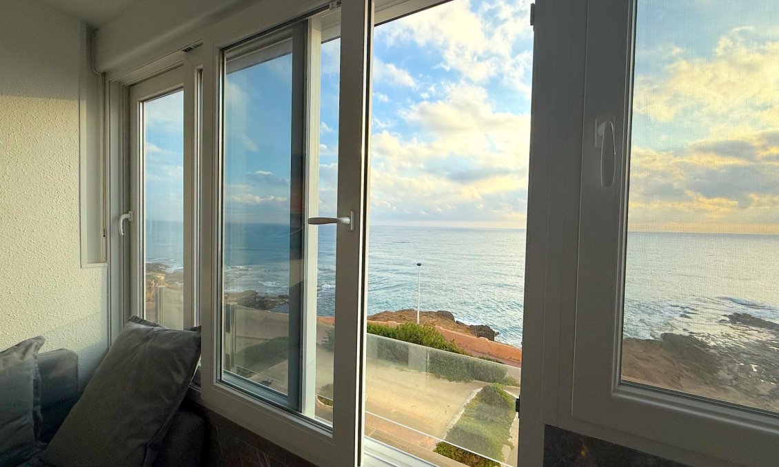 Revânzare - Apartament -
Torrevieja - Cabo Cervera