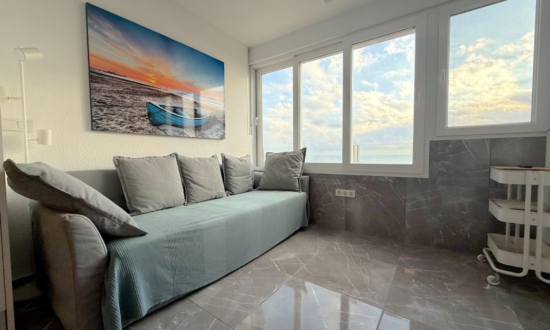 Revânzare - Apartament -
Torrevieja - Cabo Cervera