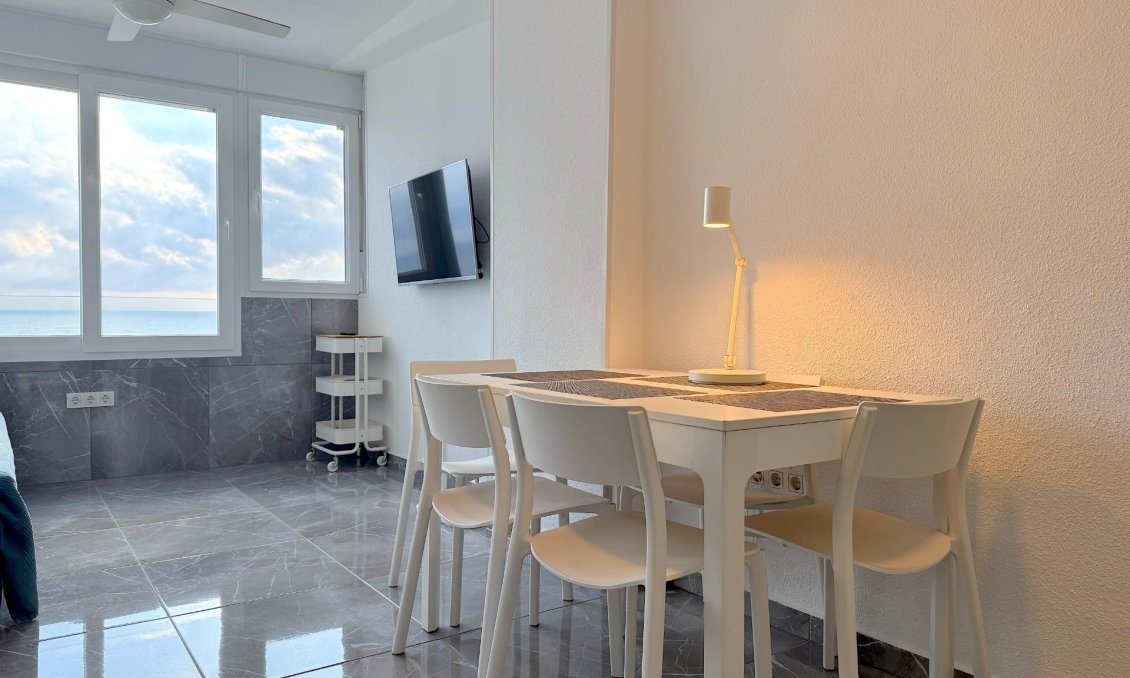 Revânzare - Apartament -
Torrevieja - Cabo Cervera