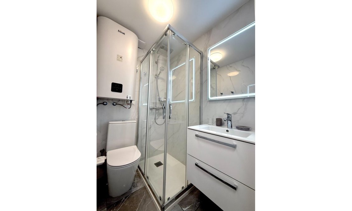 Revânzare - Apartament -
Torrevieja - Cabo Cervera