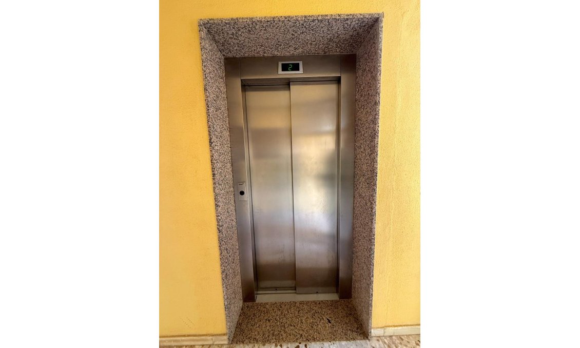 Revânzare - Apartament -
Torrevieja - Cabo Cervera