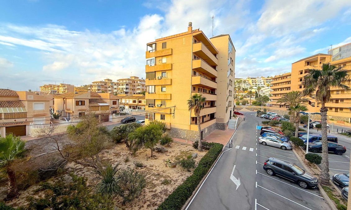 Revânzare - Apartament -
Torrevieja - Cabo Cervera