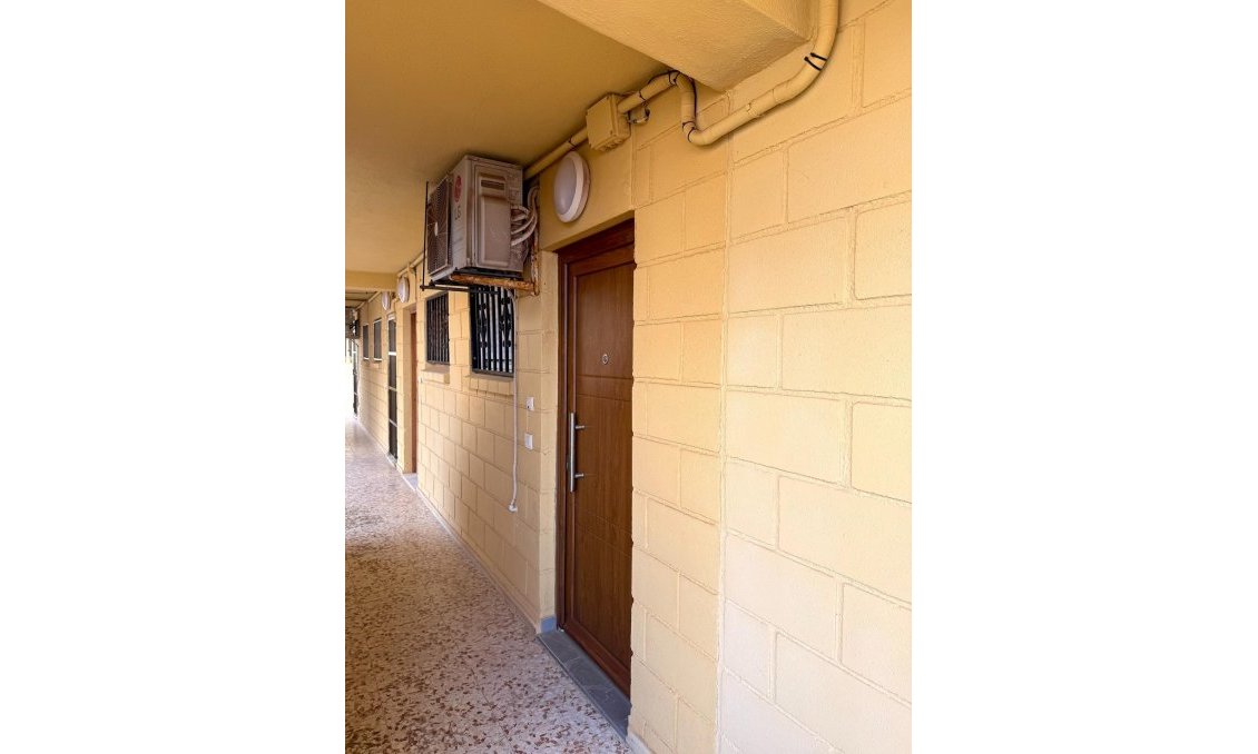 Revânzare - Apartament -
Torrevieja - Cabo Cervera