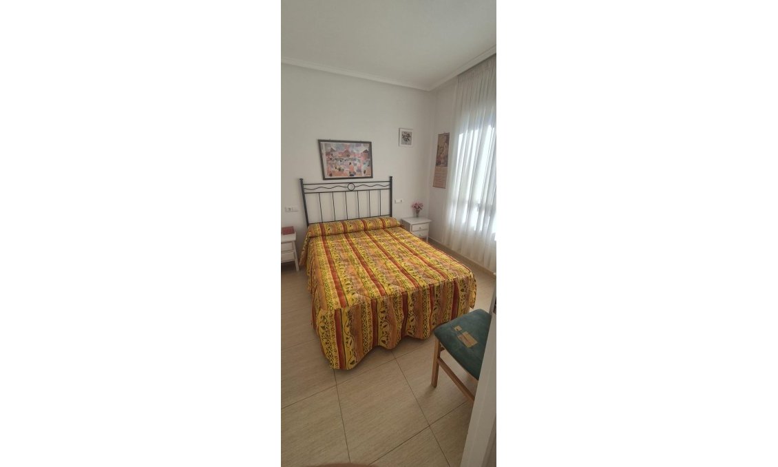 Wiederverkauf - Wohnung -
Torrevieja - La Mata Pueblo