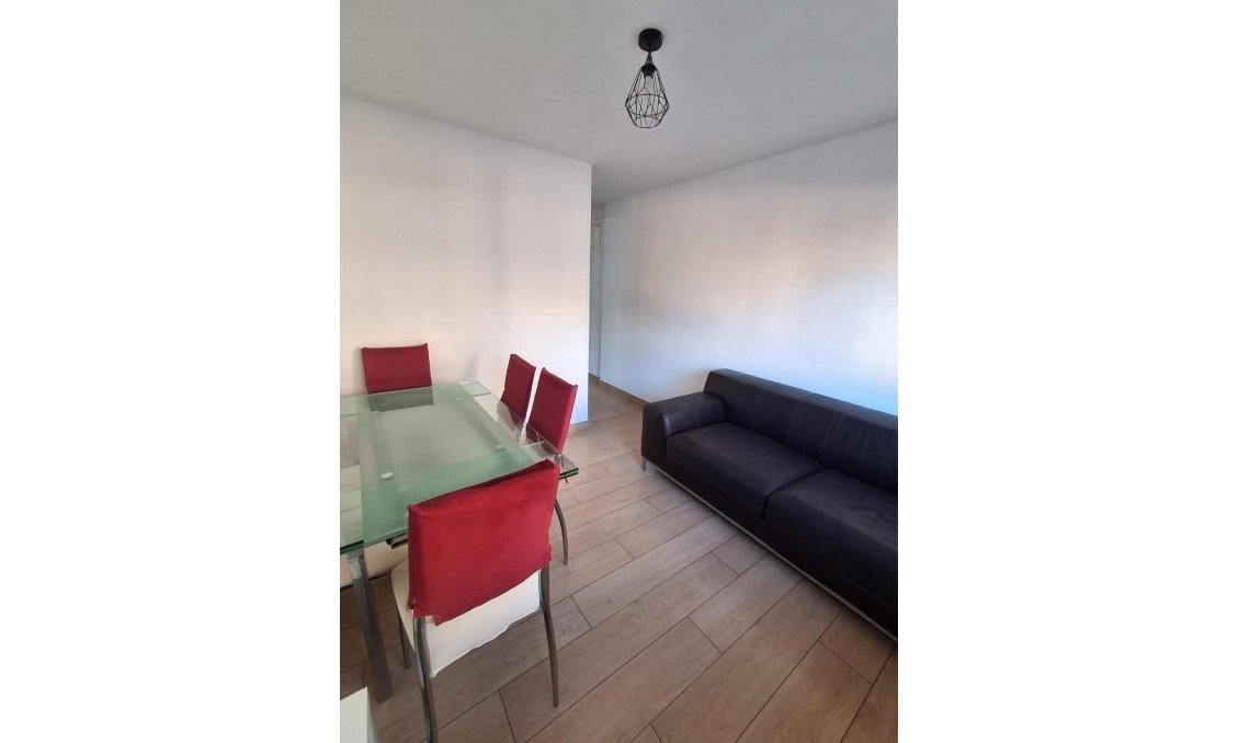 Revente - Appartement -
Guardamar del Segura - Guardamar Playa