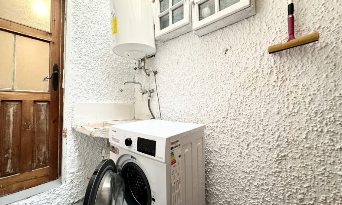 Használt Ingatlanok - Sorház -
Torrevieja - Costa Blanca