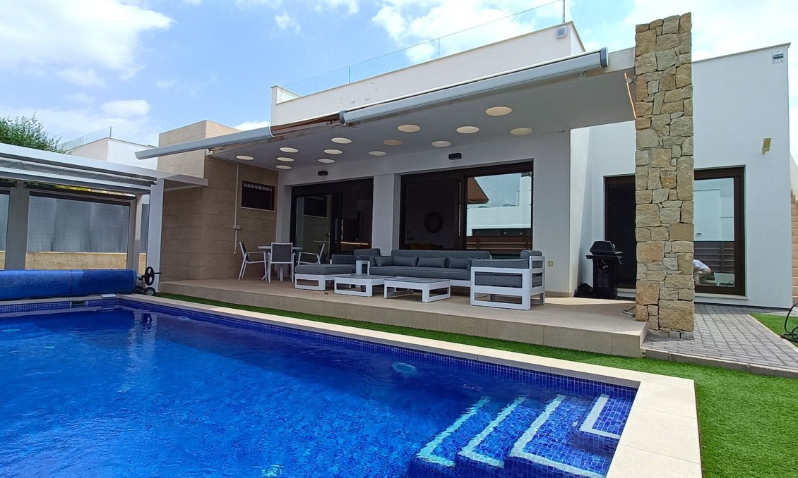 Revente - Villa -
Vistabella Golf Entre Naranjos - Inland