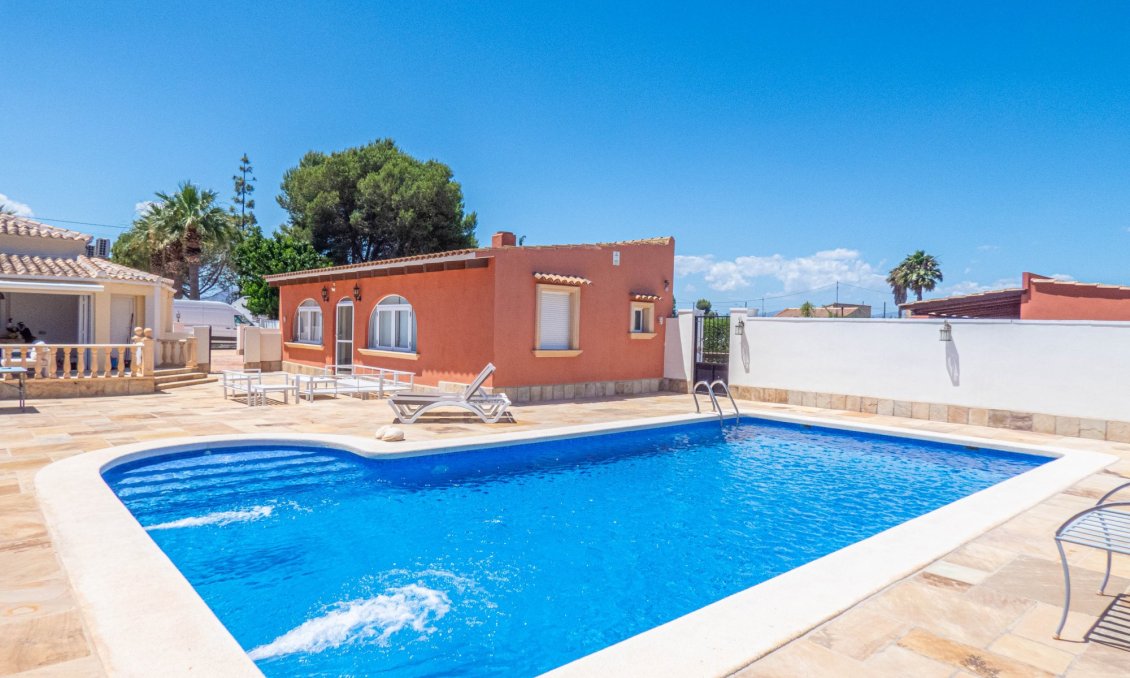 Revente - Villa -
Heredades - Costa Blanca