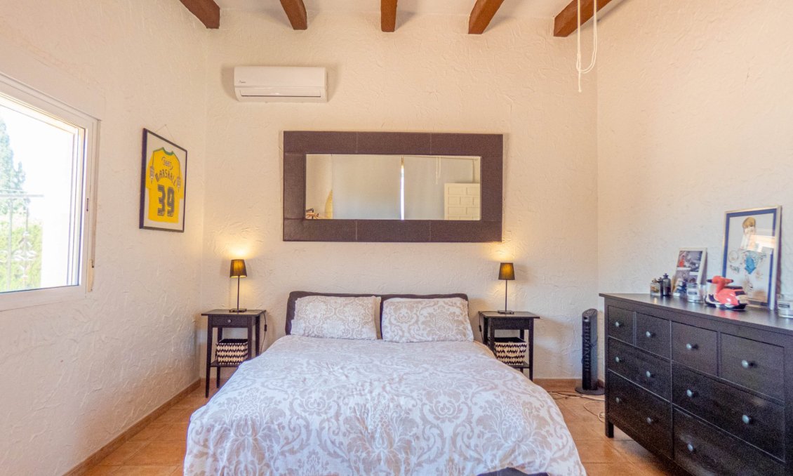 Revente - Villa -
Heredades - Costa Blanca