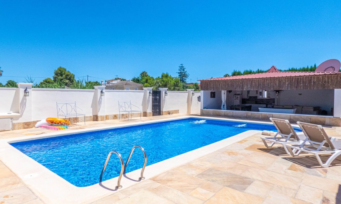 Revente - Villa -
Heredades - Costa Blanca