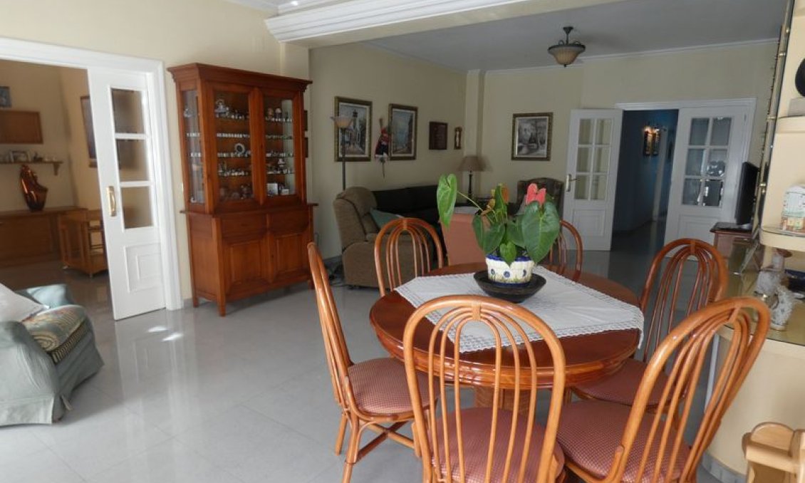 Resale - Villa -
Almoradí - Inland