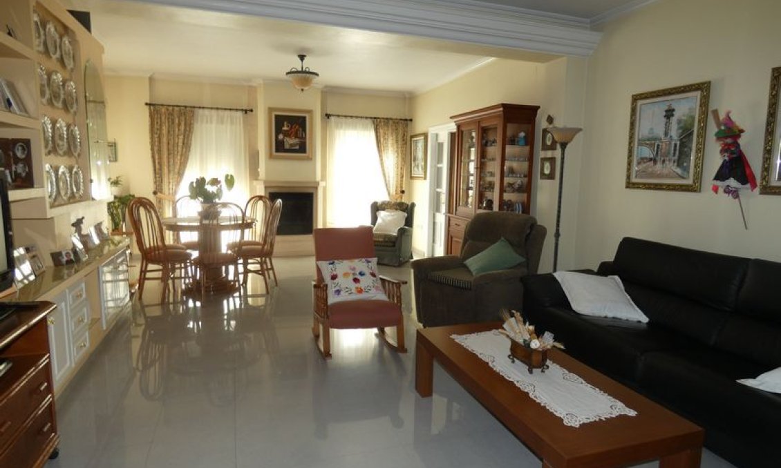 Resale - Villa -
Almoradí - Inland