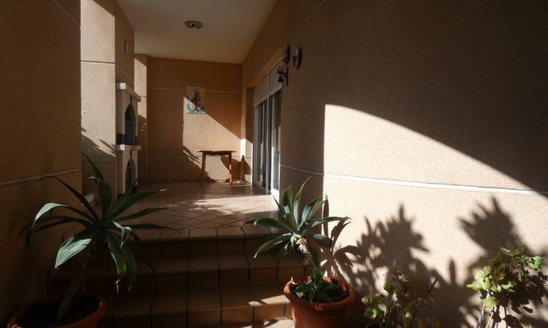 Resale - Villa -
Almoradí - Inland