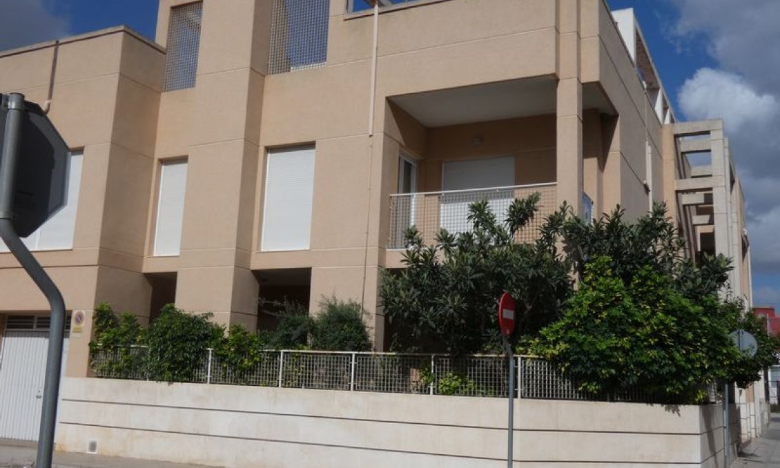 Resale - Villa -
Almoradí - Inland