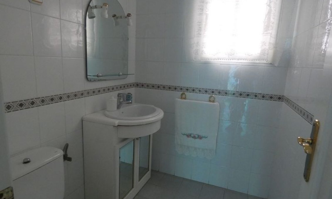 Resale - Villa -
Almoradí - Inland