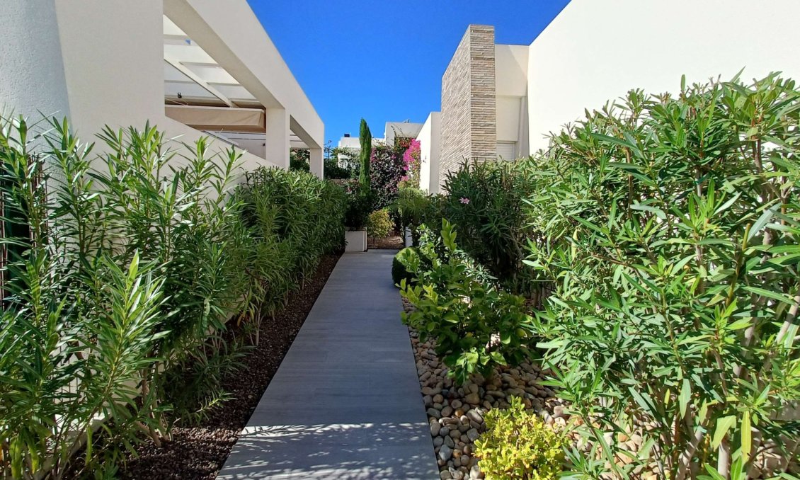 Resale - Villa -
Algorfa - Inland