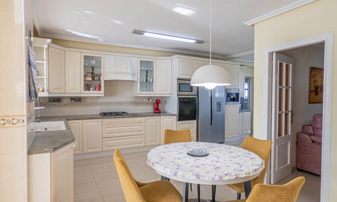 Revânzare - Vilă -
San Miguel de Salinas - Inland