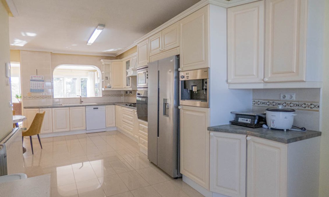 Revânzare - Vilă -
San Miguel de Salinas - Inland