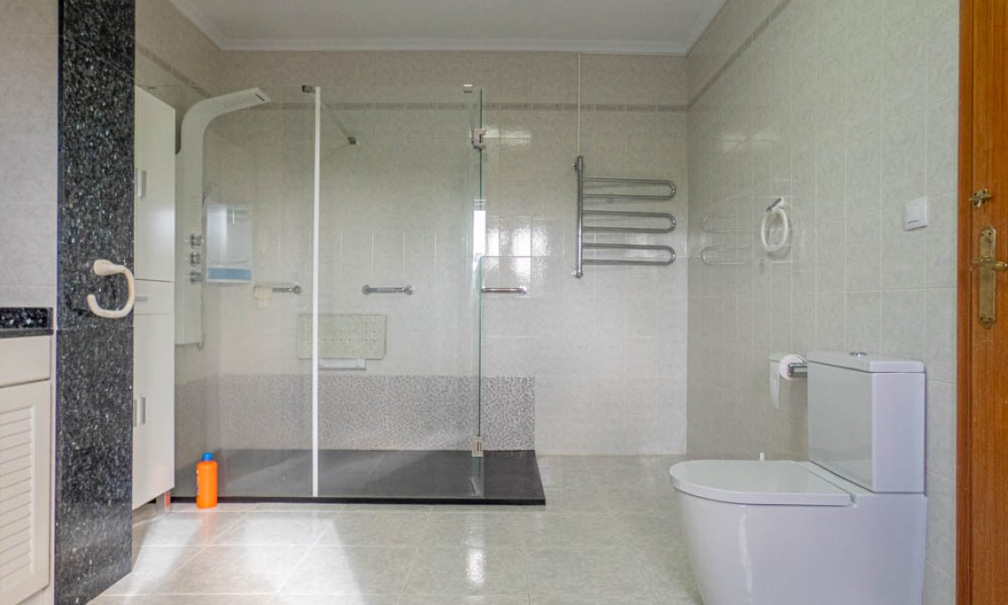 Revânzare - Vilă -
San Miguel de Salinas - Inland