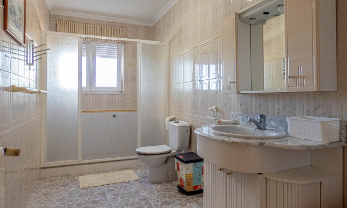 Revânzare - Vilă -
San Miguel de Salinas - Inland