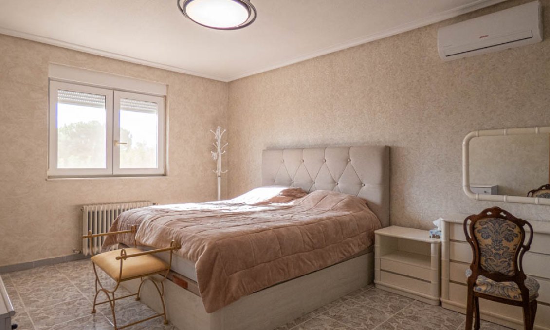 Revânzare - Vilă -
San Miguel de Salinas - Inland