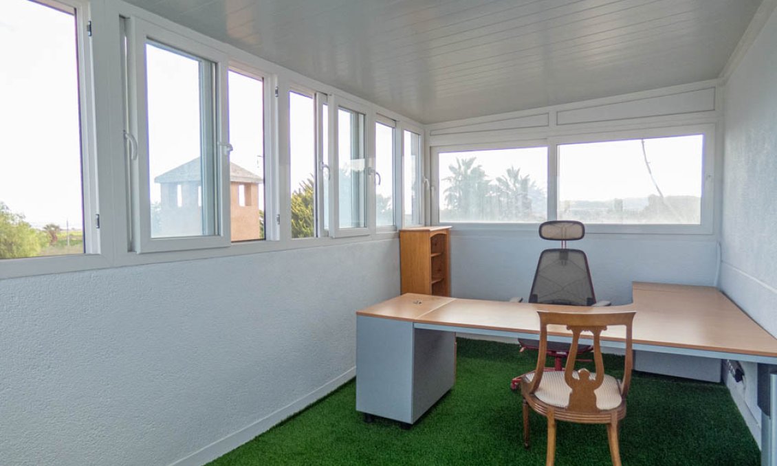 Revânzare - Vilă -
San Miguel de Salinas - Inland