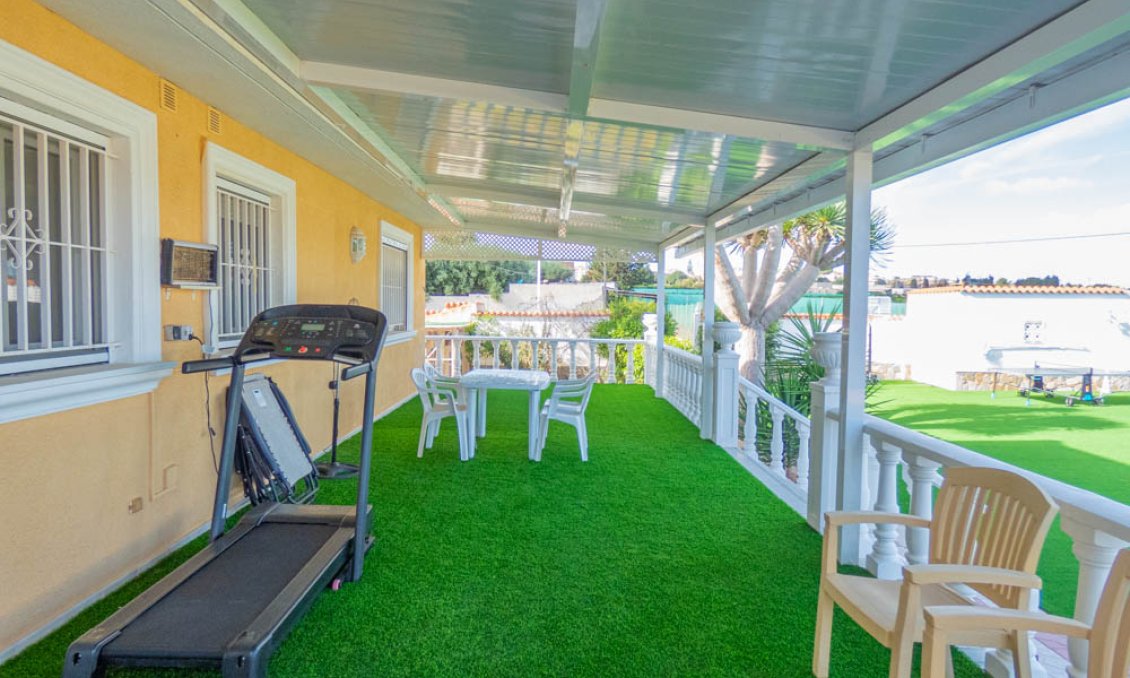 Revânzare - Vilă -
San Miguel de Salinas - Inland