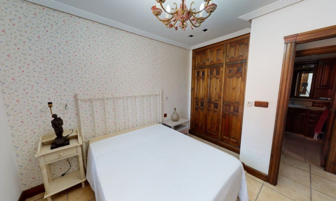 Resale - Villa -
Catral - Costa Blanca