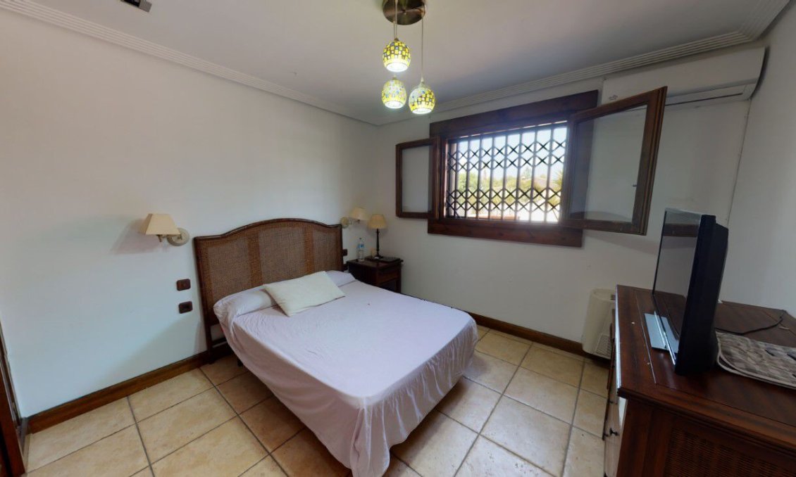 Resale - Villa -
Catral - Costa Blanca