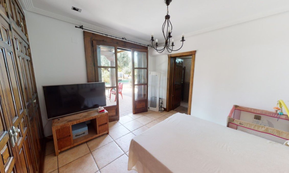 Resale - Villa -
Catral - Costa Blanca