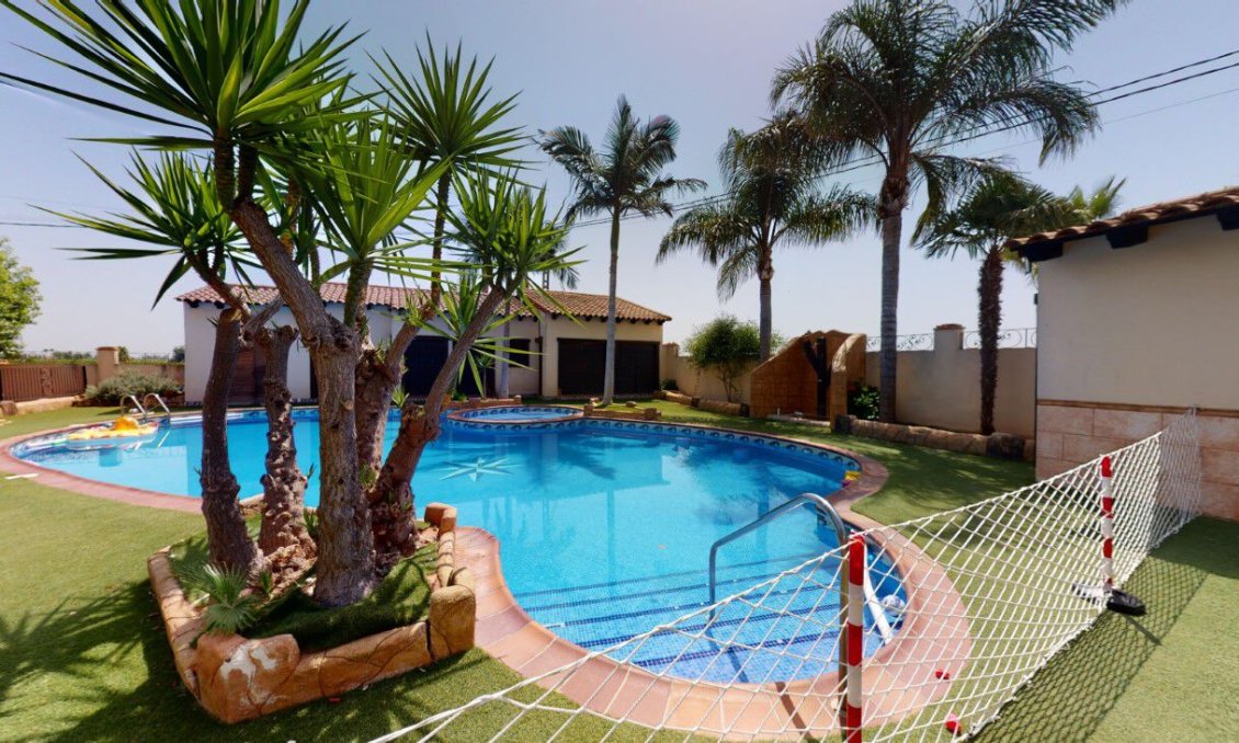 Resale - Villa -
Catral - Costa Blanca